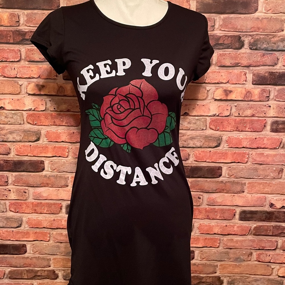 Black Dress “Keep your Distance”
